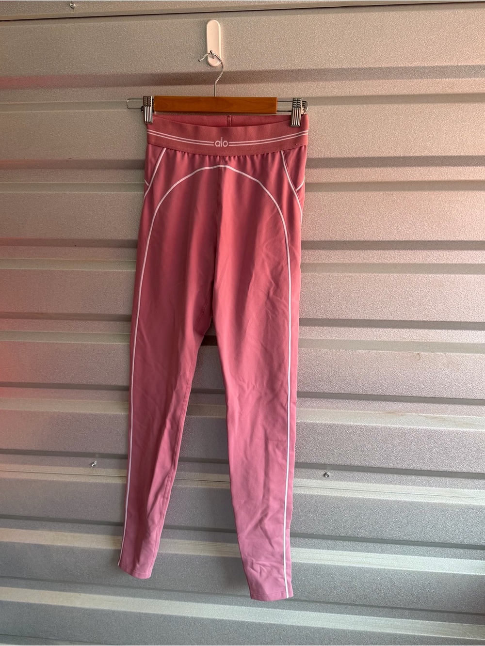 ALO Airbrush High-Waist Heart Throb Legging